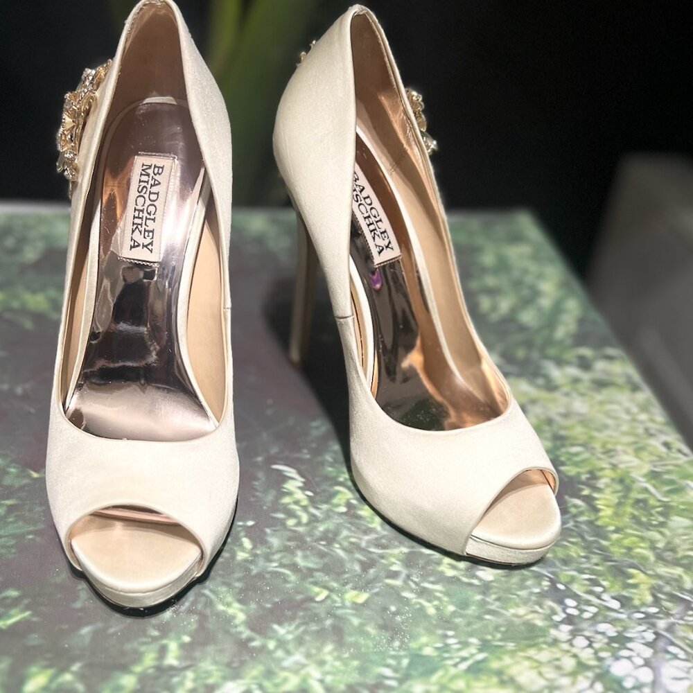 Badgley Mischka Marcia Heel-Women's - Picture 2 of 14